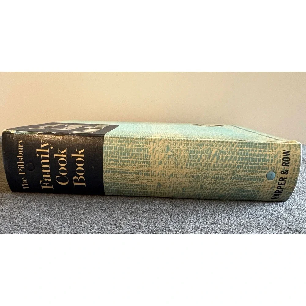 Vintage Pillsbury Family Cook Book Harper & Row Ring Bound 1963 Blue Cover